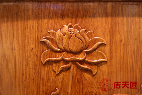 傳天匠紅木家具雕刻細(xì)節(jié)圖